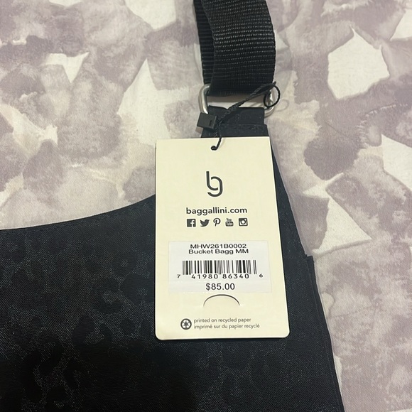 Nwt baggalini bag - Picture 3 of 4